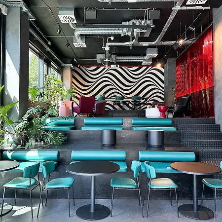 The Social Hub Extended