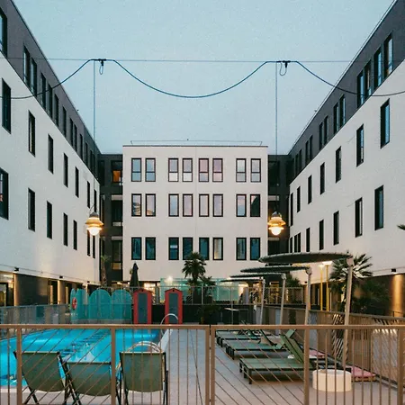 The Social Hub Extended Lägenhetshotell Bologna