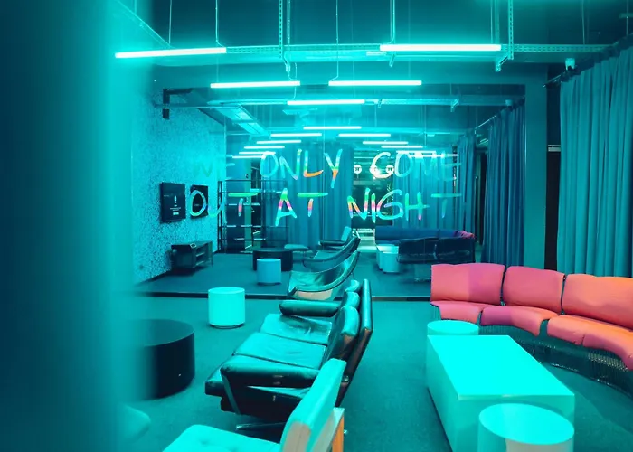 The Social Hub Extended 4*