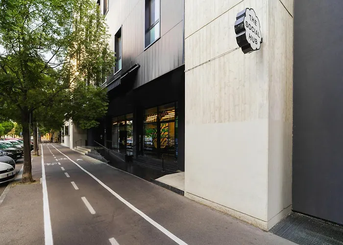 The Social Hub Extended 4* Bologna