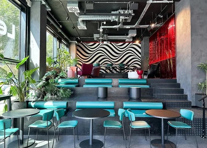 The Social Hub Extended Aparthotel Bologna
