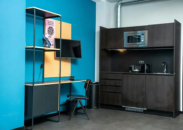 The Social Hub Extended 4* Bologna