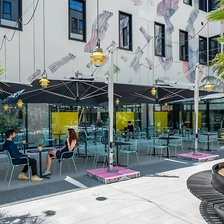 The Social Hub Extended 4* Bologna